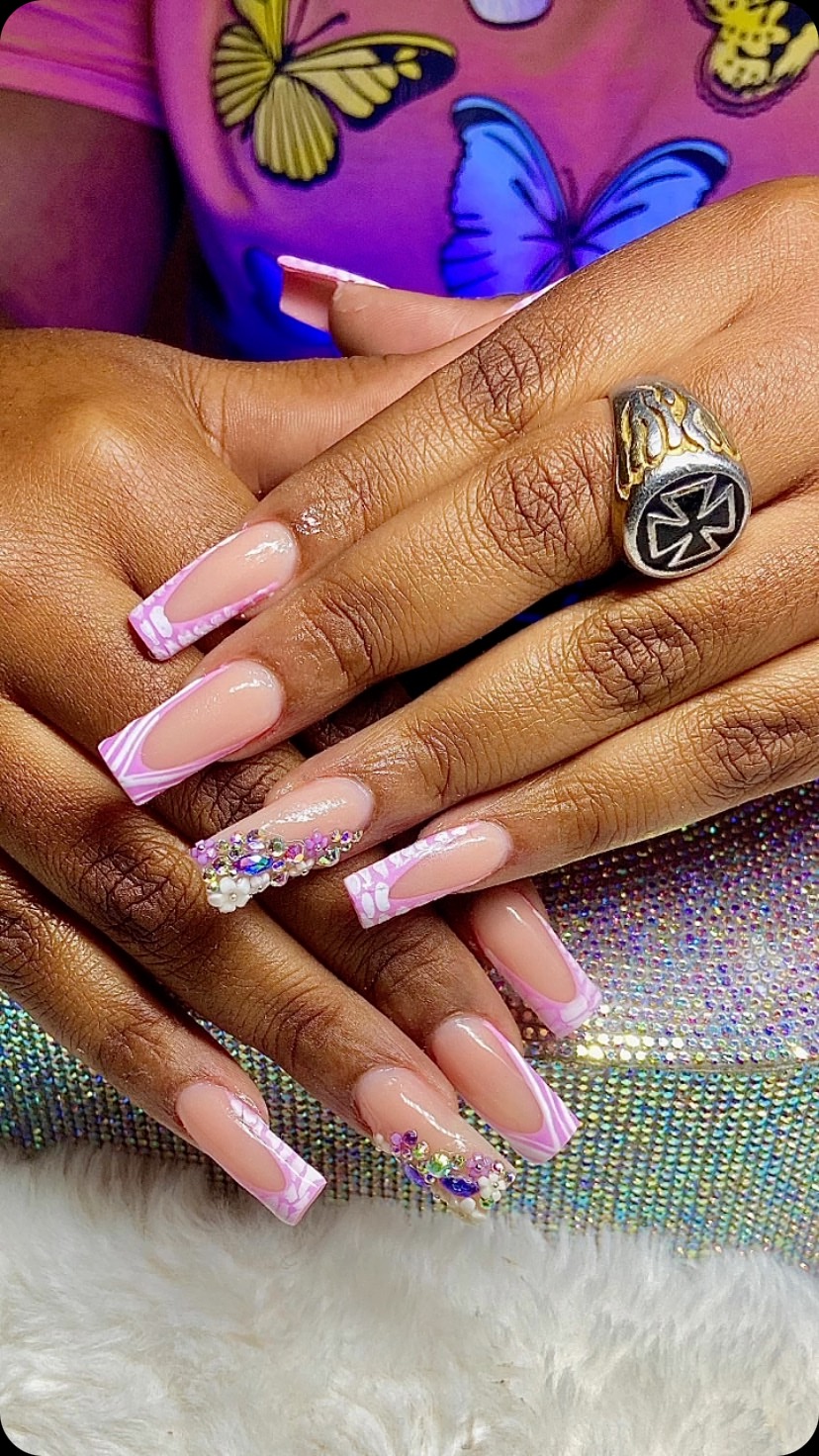 Stylish Pink and Nude Nails