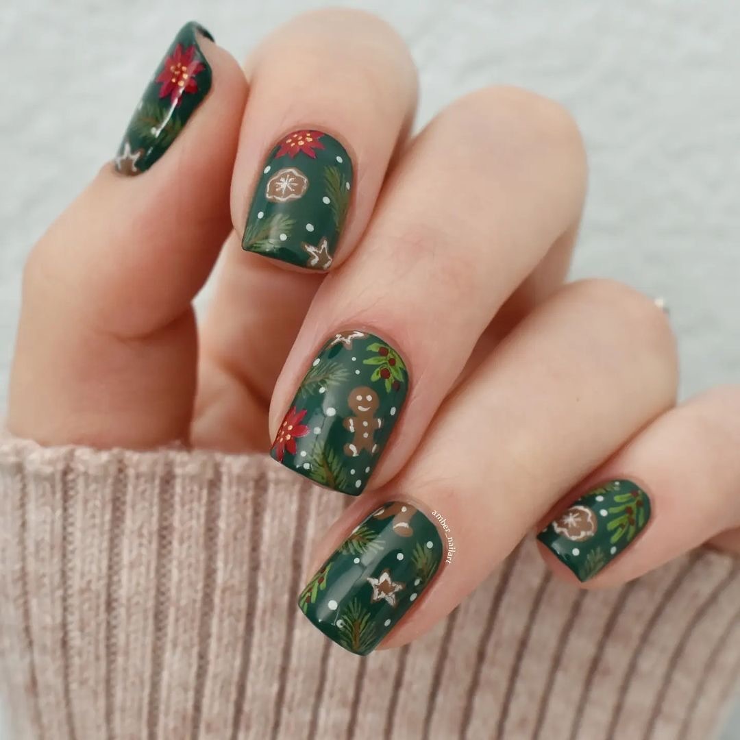 Festive Holiday Nail Design