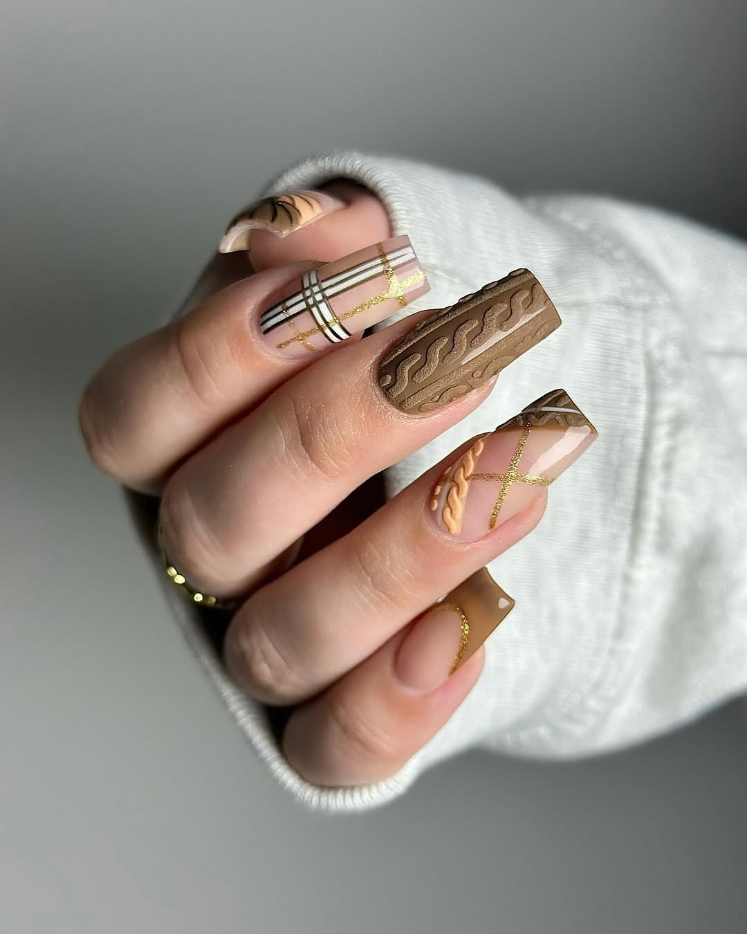Artistic Brown and Nude Nails