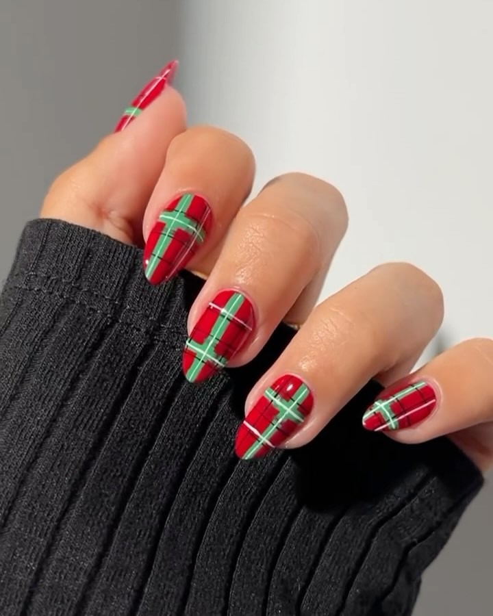Festive Red Plaid Nails