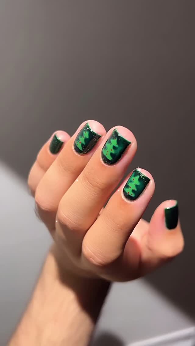 Camo Green Nails