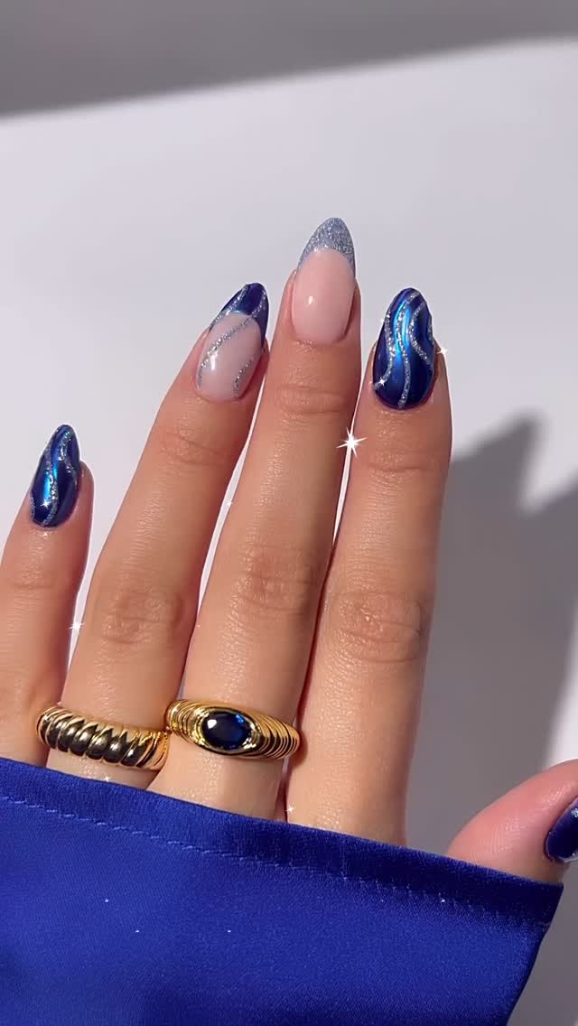 Stylish Blue and White Nail Art