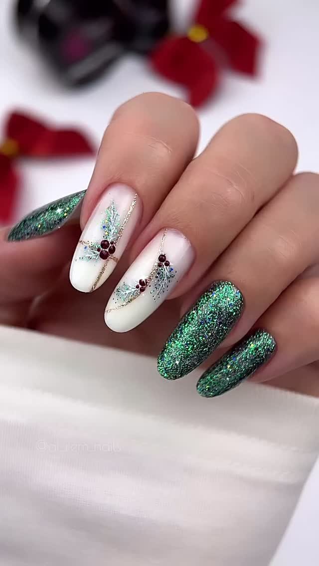 Holiday Themed Nail Art