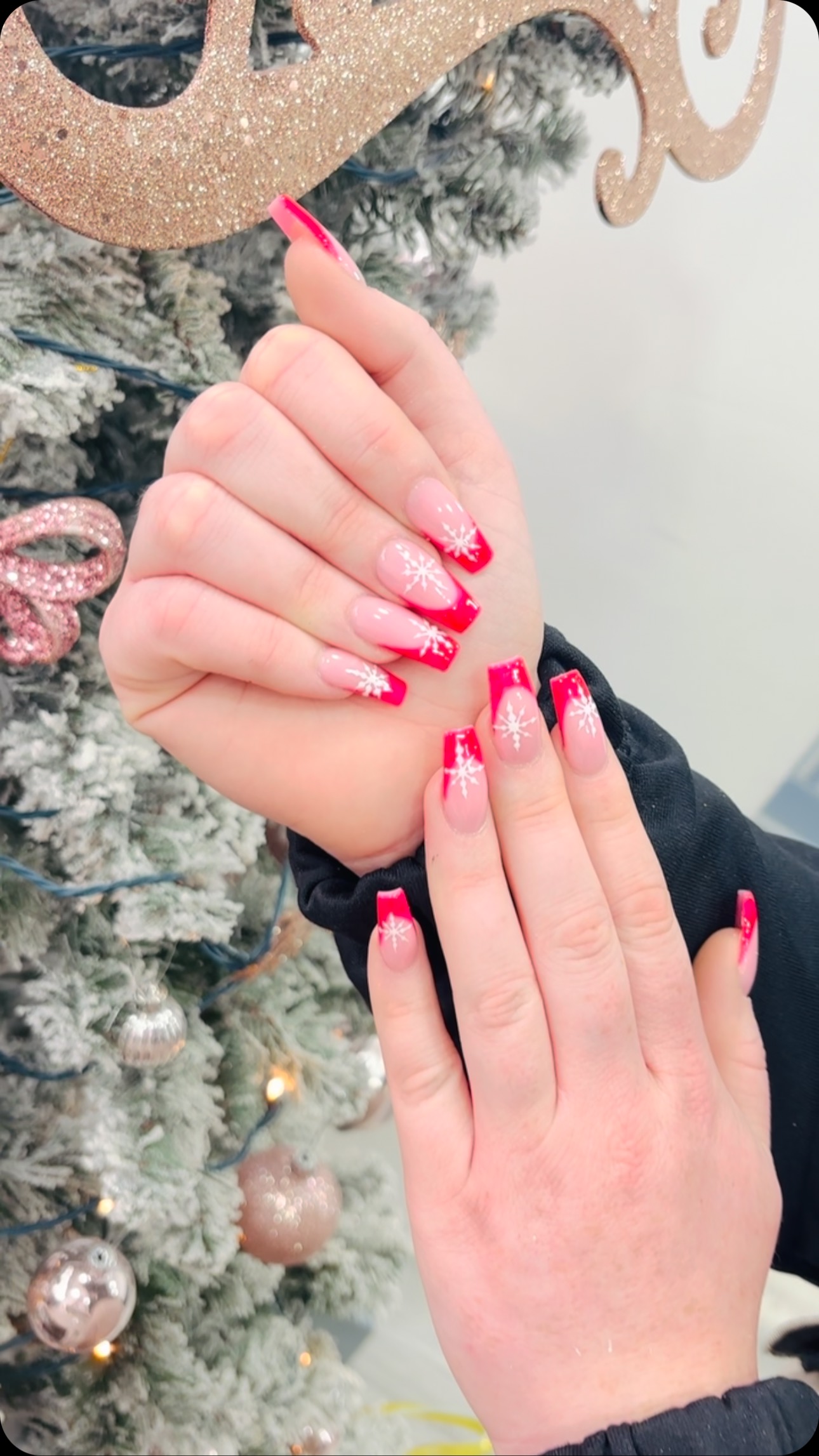 Festive Holiday Nails