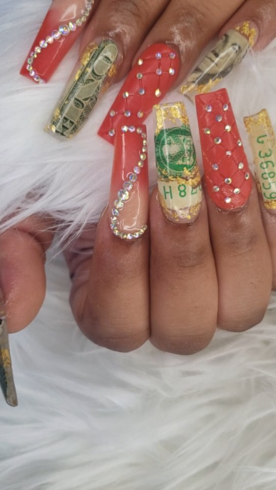 Artistic Nails with Dollar Bills